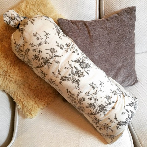 DIY Yoga Bolster using only scrap fabric! – PatternsAndPages